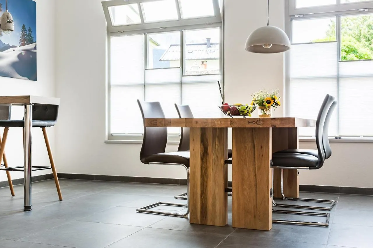 Exklusive Ferienwohnung In Der Historischen Ballenhausgasse Mittenwald